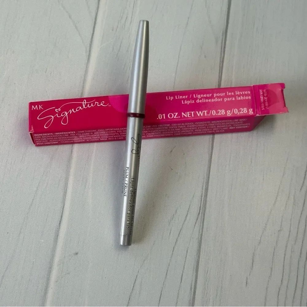 NIB PLUM Mary Kay Lip Liner